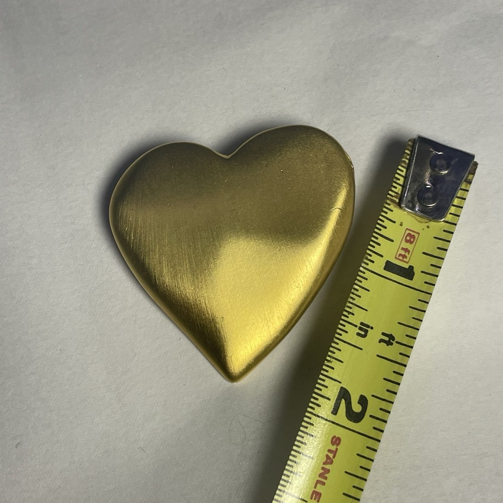 Victoria's Secret Vintage Gold Tone Brushed Heart Brooch Pin Accessory - Picture 4 of 4